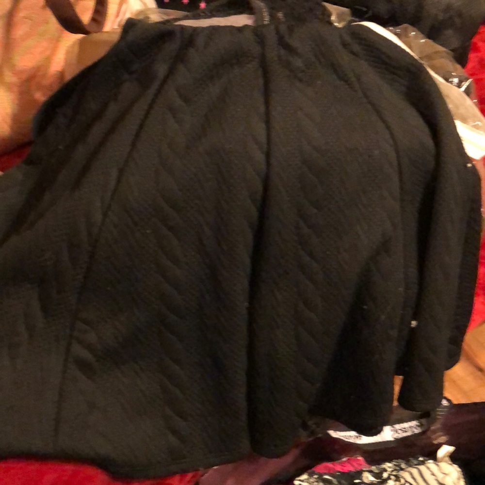 Cute trendy black skirt